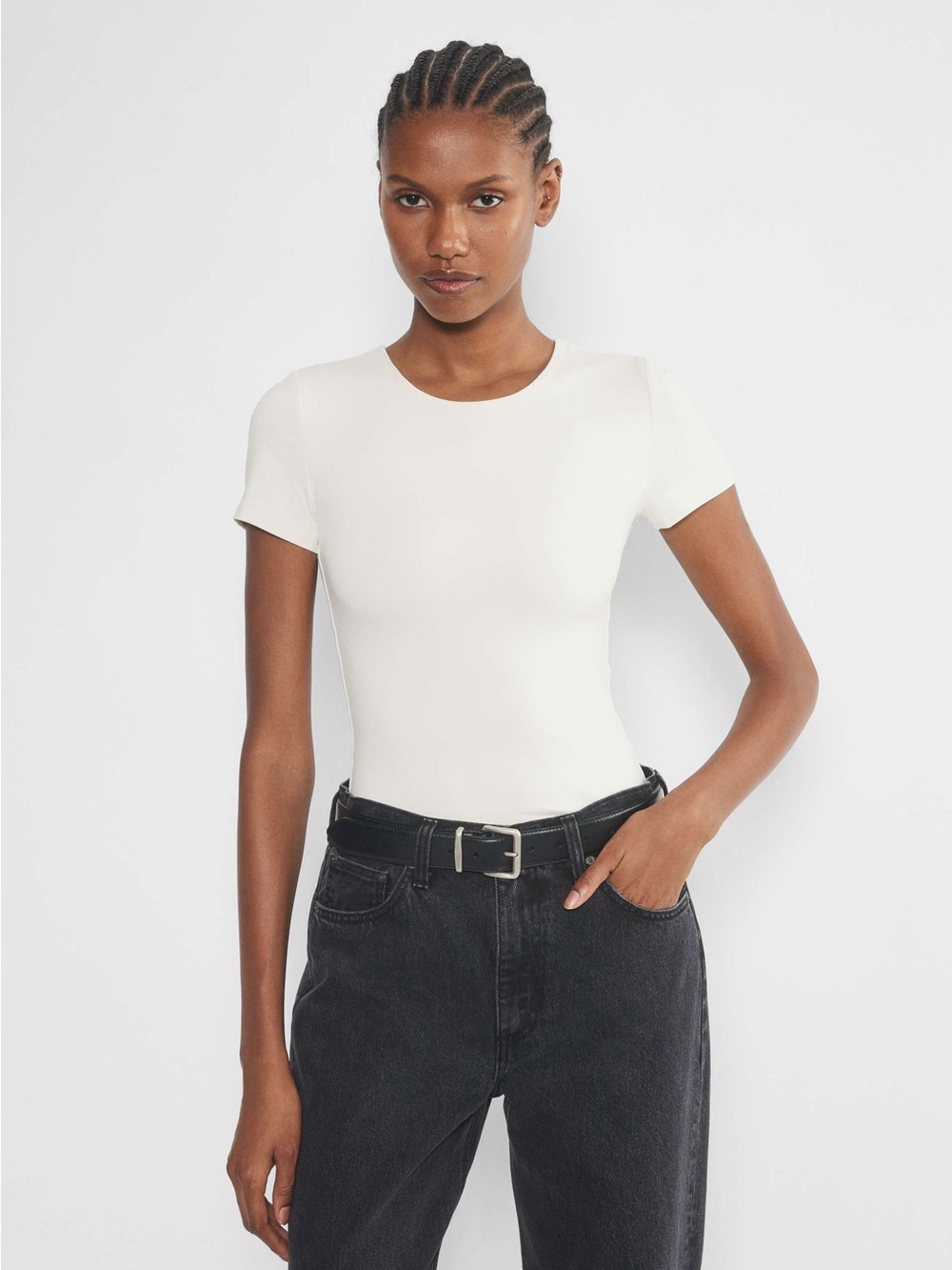 Aritzia Contour Waist Length T Shirt